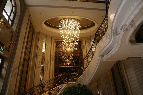 会所楼梯定制水晶灯
