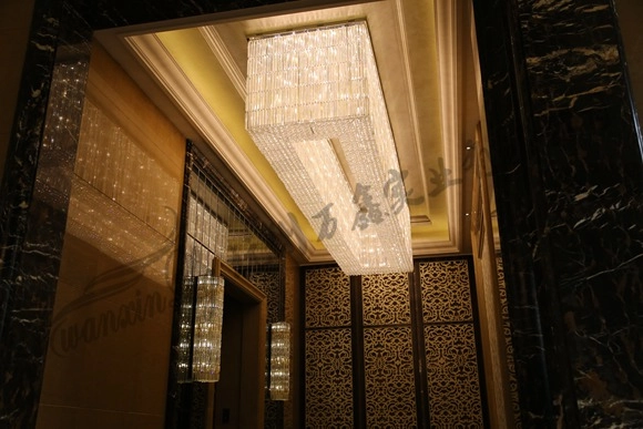 城市之星电梯厅定制水晶灯