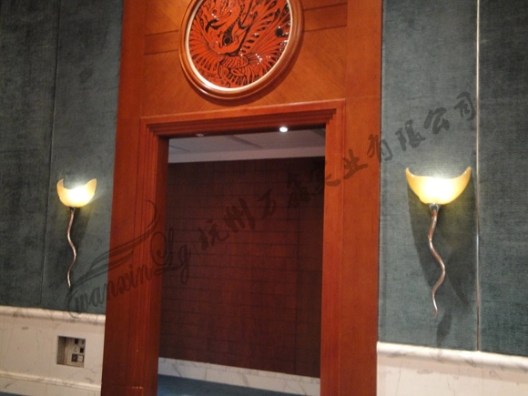 酒店宴会厅门壁灯