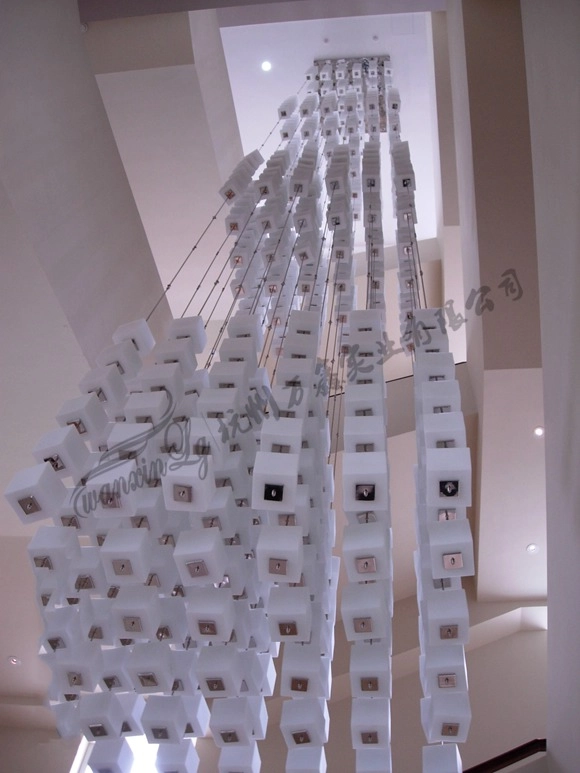 酒店楼梯定制吊灯