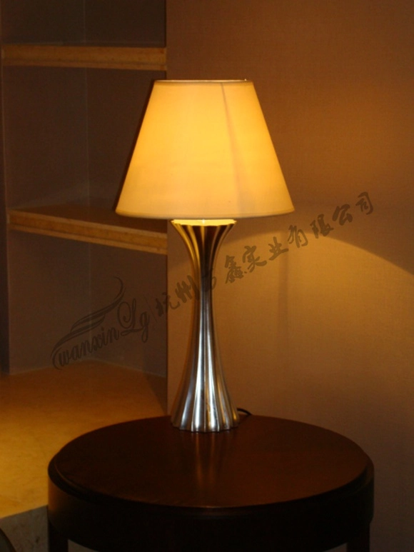 酒店定制铁艺现代风格台灯